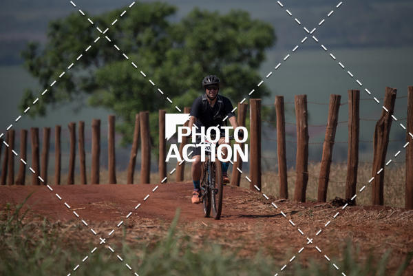 Buy your photos of the eventCROSS DUATHLON on Fotop