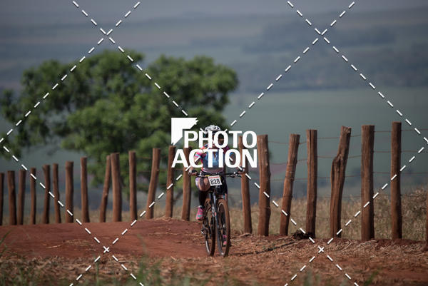Buy your photos of the eventCROSS DUATHLON on Fotop