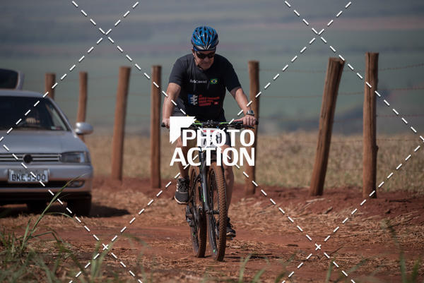 Buy your photos of the eventCROSS DUATHLON on Fotop