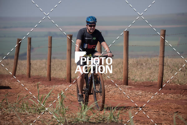 Buy your photos of the eventCROSS DUATHLON on Fotop