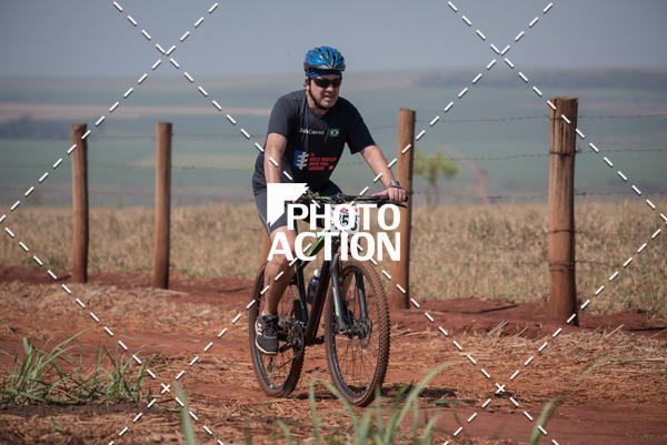 Buy your photos of the eventCROSS DUATHLON on Fotop