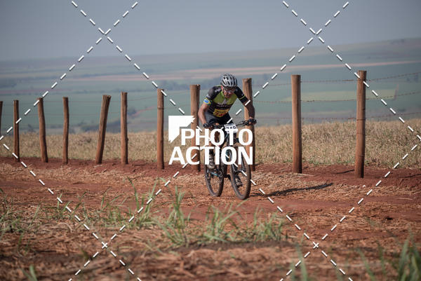 Buy your photos of the eventCROSS DUATHLON on Fotop