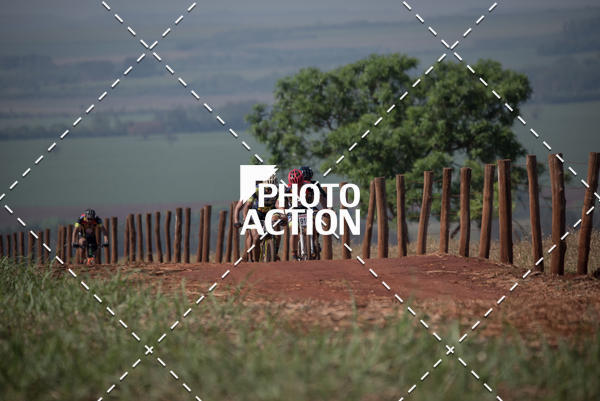 Buy your photos of the eventCROSS DUATHLON on Fotop