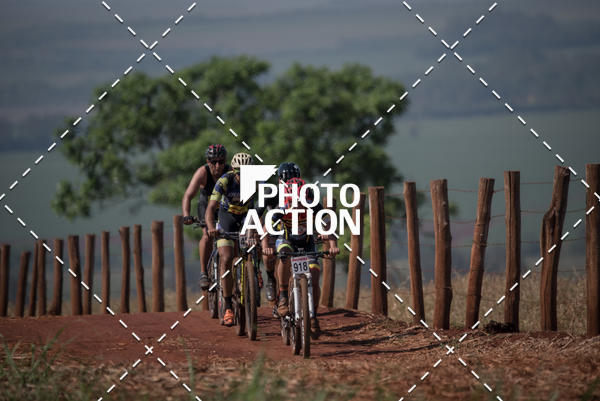 Buy your photos of the eventCROSS DUATHLON on Fotop