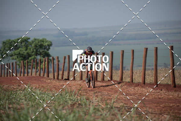 Buy your photos of the eventCROSS DUATHLON on Fotop