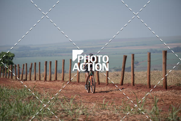 Buy your photos of the eventCROSS DUATHLON on Fotop