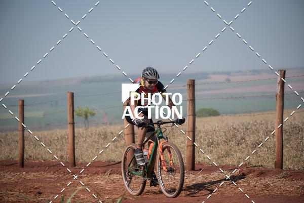 Buy your photos of the eventCROSS DUATHLON on Fotop