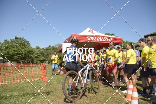 Buy your photos of the eventCROSS DUATHLON on Fotop
