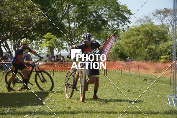 Buy your photos of the eventCROSS DUATHLON on Fotop