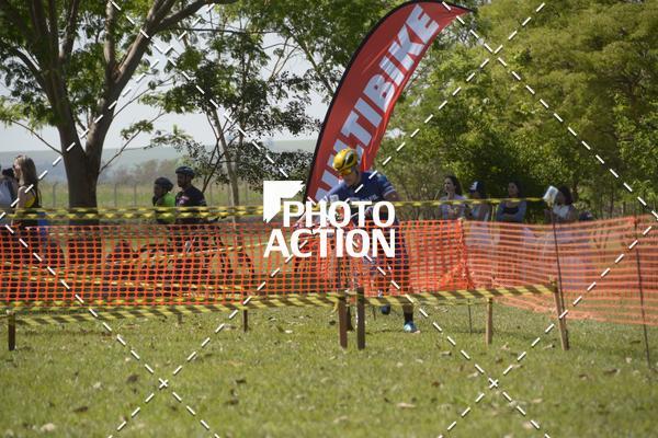 Buy your photos of the eventCROSS DUATHLON on Fotop
