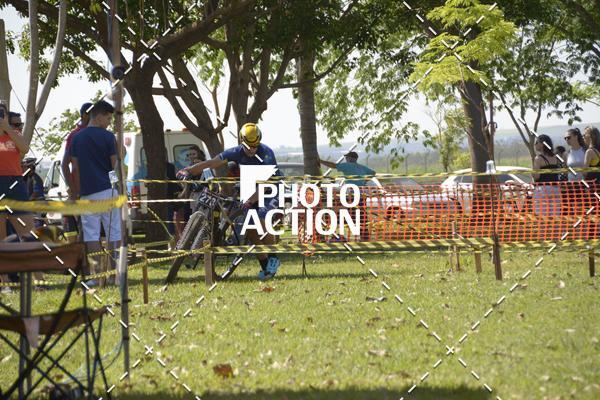 Buy your photos of the eventCROSS DUATHLON on Fotop