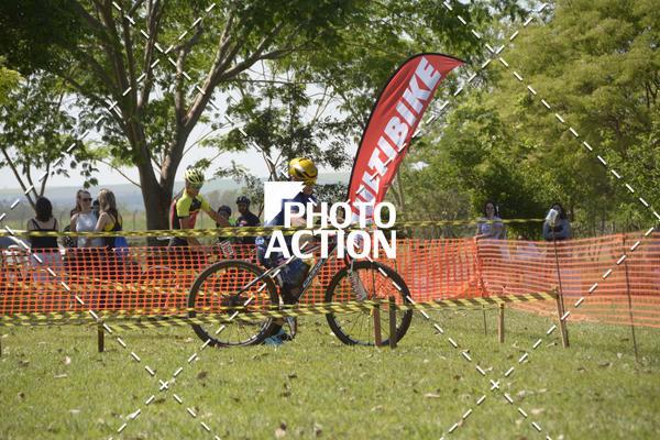 Buy your photos of the eventCROSS DUATHLON on Fotop