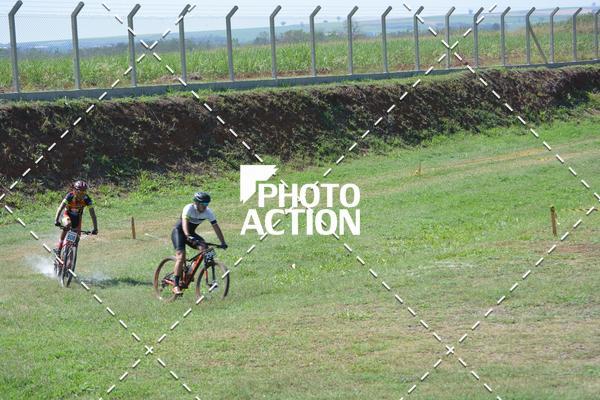 Buy your photos of the eventCROSS DUATHLON on Fotop