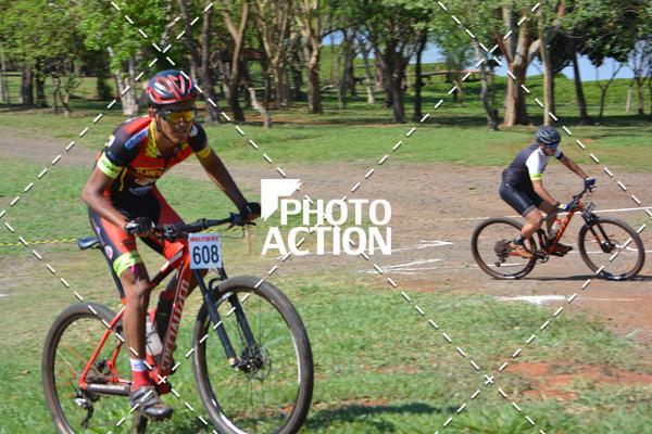 Buy your photos of the eventCROSS DUATHLON on Fotop