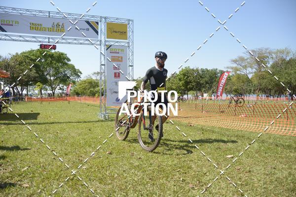 Buy your photos of the eventCROSS DUATHLON on Fotop