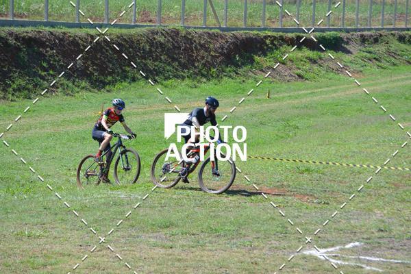 Buy your photos of the eventCROSS DUATHLON on Fotop