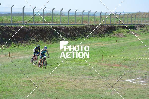 Buy your photos of the eventCROSS DUATHLON on Fotop