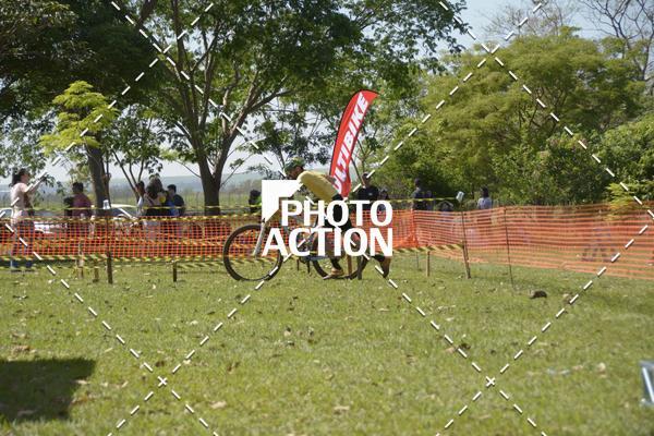 Buy your photos of the eventCROSS DUATHLON on Fotop