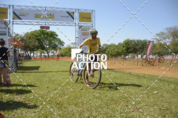 Buy your photos of the eventCROSS DUATHLON on Fotop