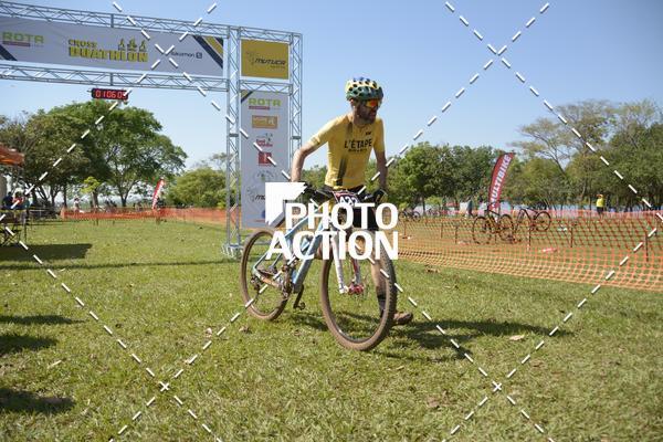 Buy your photos of the eventCROSS DUATHLON on Fotop