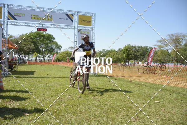 Buy your photos of the eventCROSS DUATHLON on Fotop