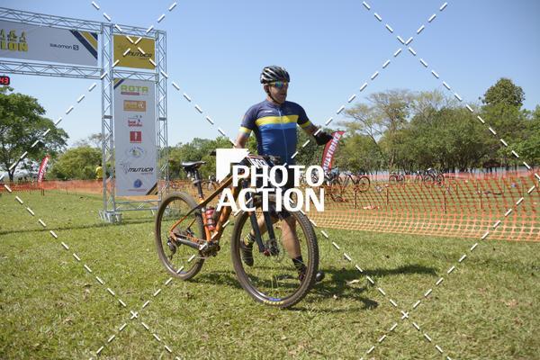 Buy your photos of the eventCROSS DUATHLON on Fotop