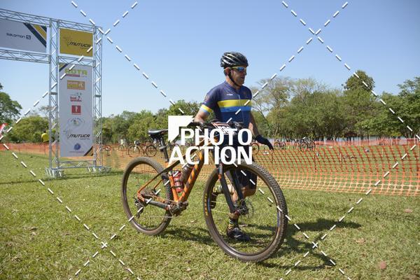 Buy your photos of the eventCROSS DUATHLON on Fotop
