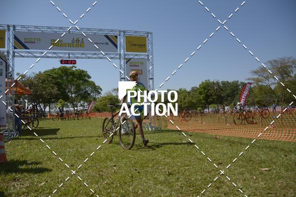 Buy your photos of the eventCROSS DUATHLON on Fotop