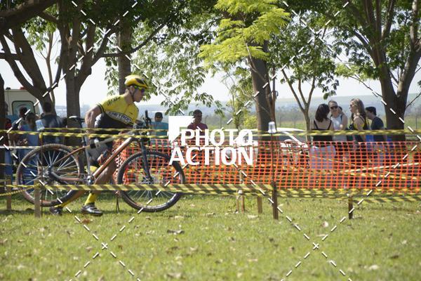 Buy your photos of the eventCROSS DUATHLON on Fotop