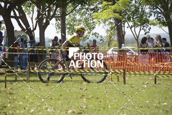 Buy your photos of the eventCROSS DUATHLON on Fotop
