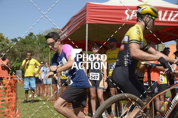 Buy your photos of the eventCROSS DUATHLON on Fotop
