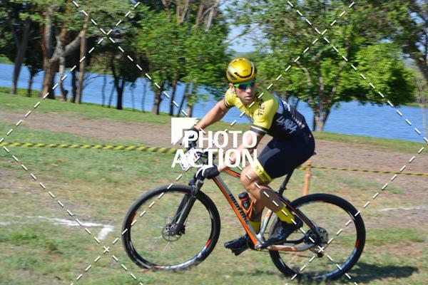 Buy your photos of the eventCROSS DUATHLON on Fotop