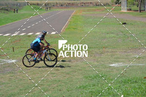 Buy your photos of the eventCROSS DUATHLON on Fotop