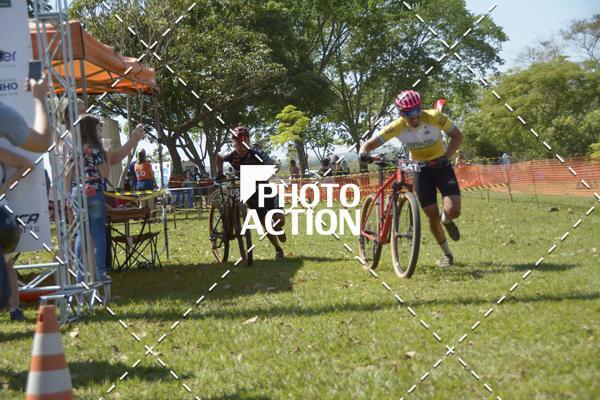 Buy your photos of the eventCROSS DUATHLON on Fotop