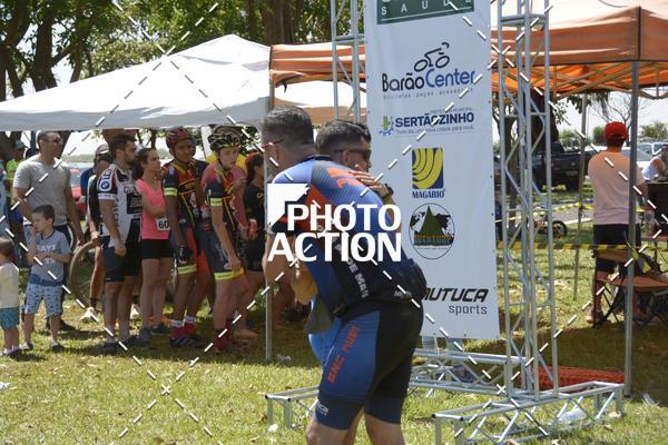 Buy your photos of the eventCROSS DUATHLON on Fotop