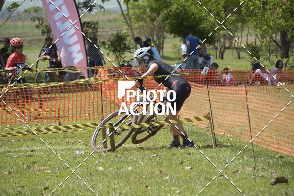 Buy your photos of the eventCROSS DUATHLON on Fotop