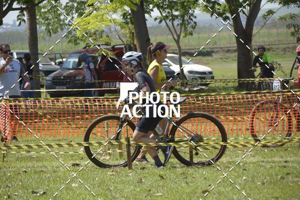 Buy your photos of the eventCROSS DUATHLON on Fotop