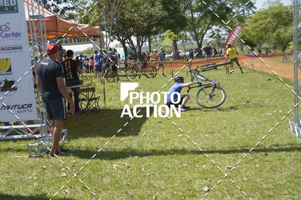 Buy your photos of the eventCROSS DUATHLON on Fotop