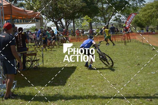 Buy your photos of the eventCROSS DUATHLON on Fotop