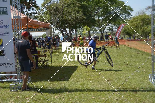 Buy your photos of the eventCROSS DUATHLON on Fotop