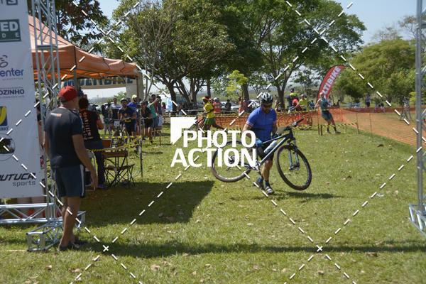 Buy your photos of the eventCROSS DUATHLON on Fotop