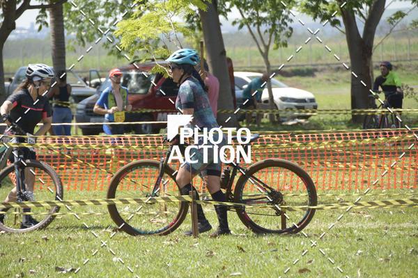 Buy your photos of the eventCROSS DUATHLON on Fotop