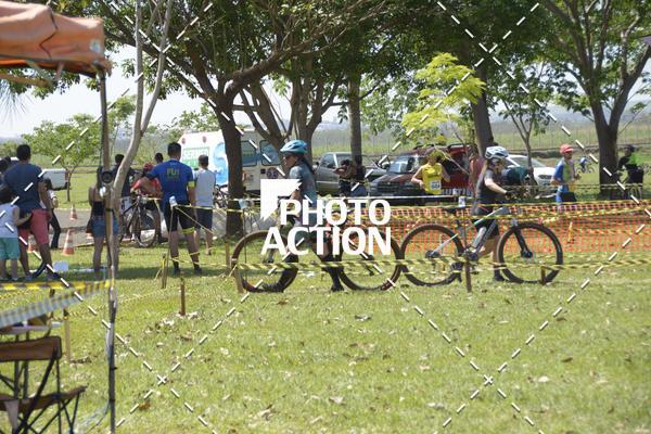 Buy your photos of the eventCROSS DUATHLON on Fotop