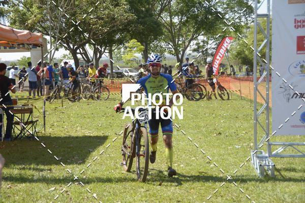 Buy your photos of the eventCROSS DUATHLON on Fotop