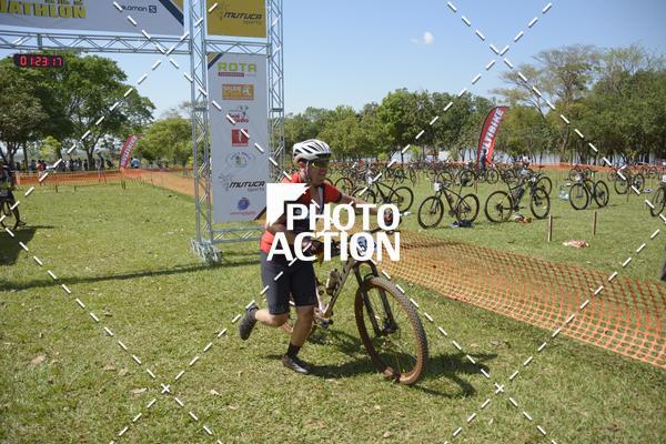 Buy your photos of the eventCROSS DUATHLON on Fotop