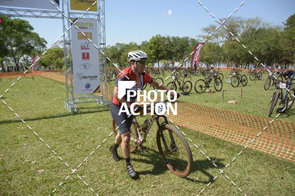 Buy your photos of the eventCROSS DUATHLON on Fotop