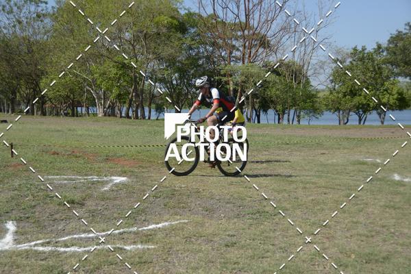 Buy your photos of the eventCROSS DUATHLON on Fotop