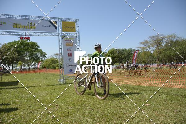 Buy your photos of the eventCROSS DUATHLON on Fotop
