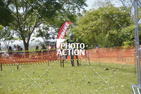 Achetez vos photos de l'vnementCROSS DUATHLON sur Fotop