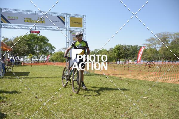 Buy your photos of the eventCROSS DUATHLON on Fotop